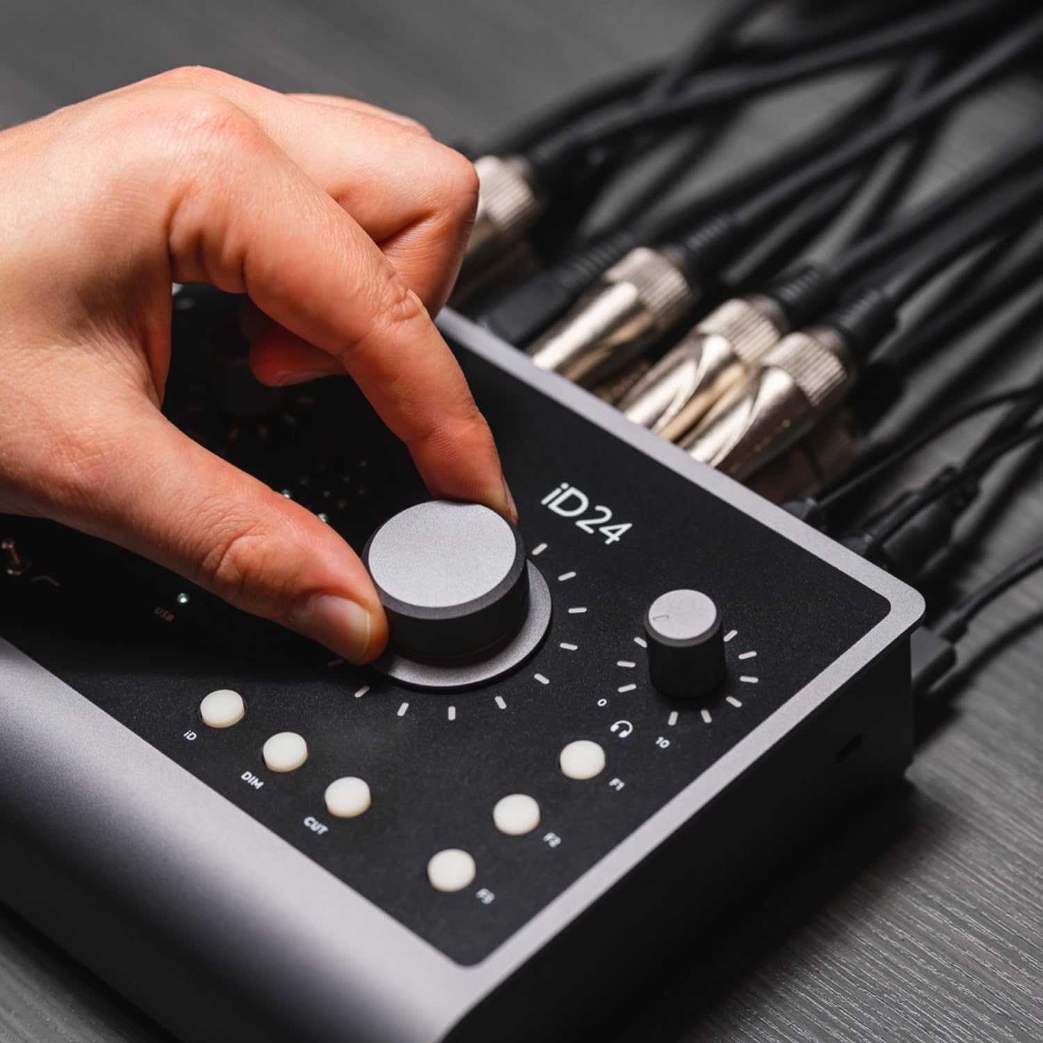 Audient iD24 USB-C Audio Interface – 10-In/14-Out with Dual Class-A Preamps, ADAT & Loopback