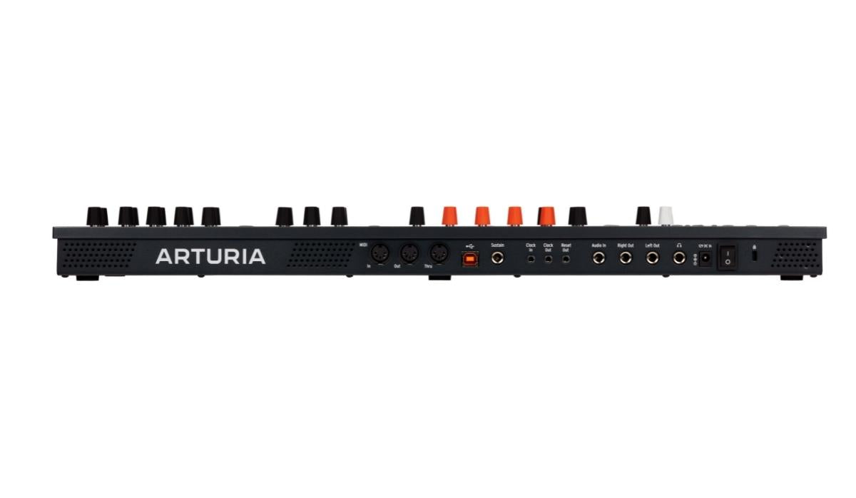 Arturia MiniFreak Polyphonic Hybrid Synthesizer: Dual Digital Engines, Analog Filters, Stereo FX & MiniFreak V Integration