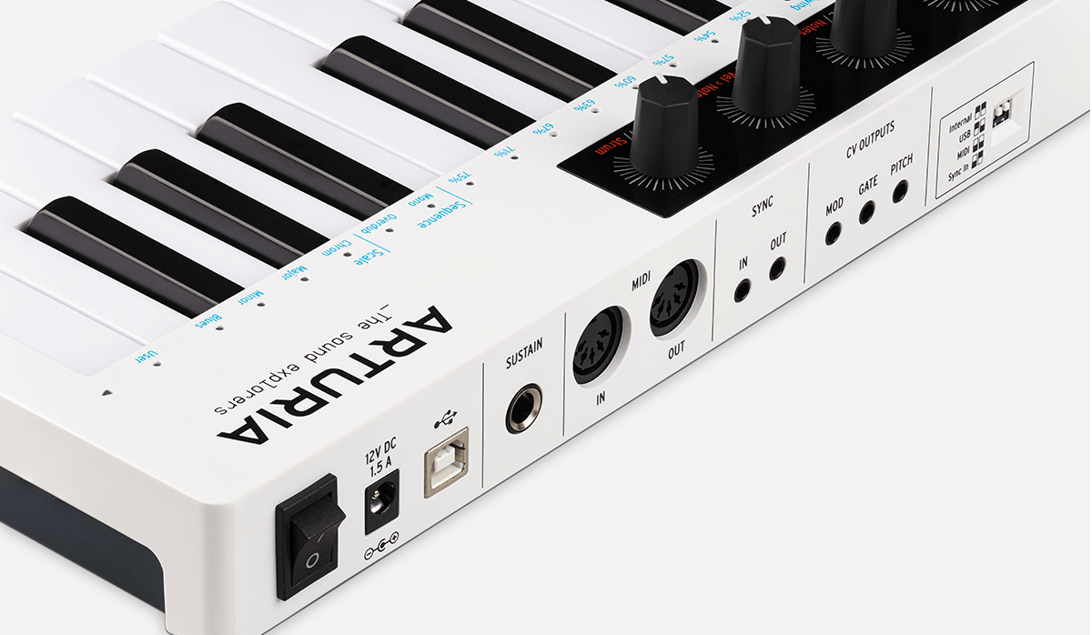 Arturia KeyStep 37 – 37-Key MIDI Controller & Polyphonic Sequencer with RGB Keys, USB, CV, MIDI, and Chord Mode