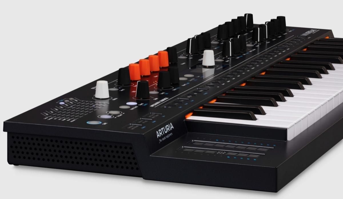 Arturia MiniFreak Polyphonic Hybrid Synthesizer: Dual Digital Engines, Analog Filters, Stereo FX & MiniFreak V Integration