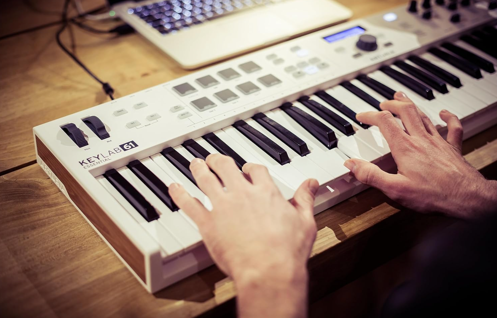 Arturia KeyLab Essential 61 MK3 MIDI Controller – 61 Keys, 9 Sliders, 8 Pads, USB-C, DAW Integration