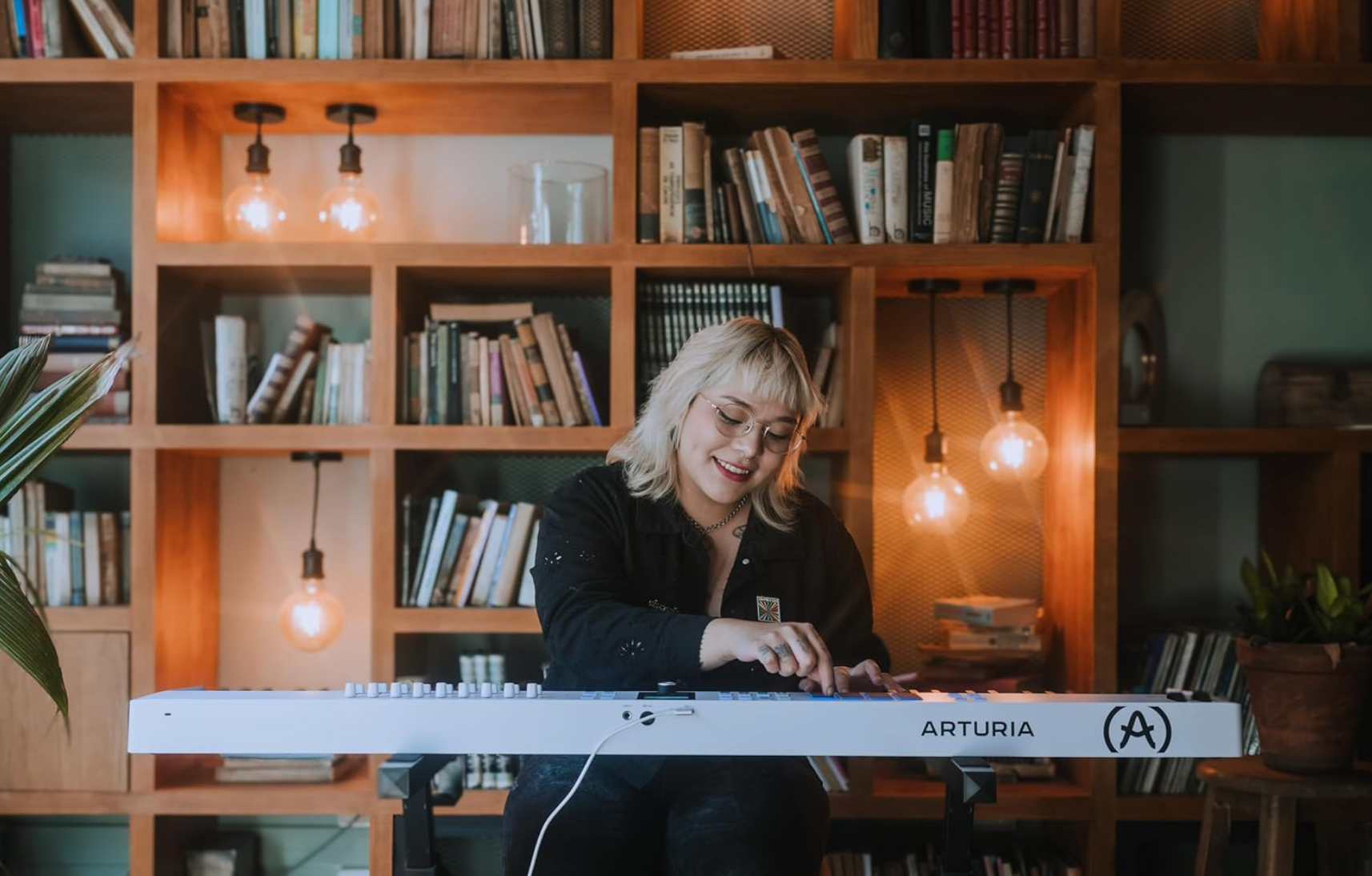 Arturia KeyLab Essential 88 MK3 MIDI Controller – 88 Keys, 9 Sliders, 8 Pads, USB-C, DAW Integration