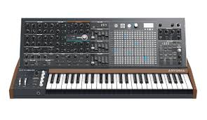 Arturia MatrixBrute